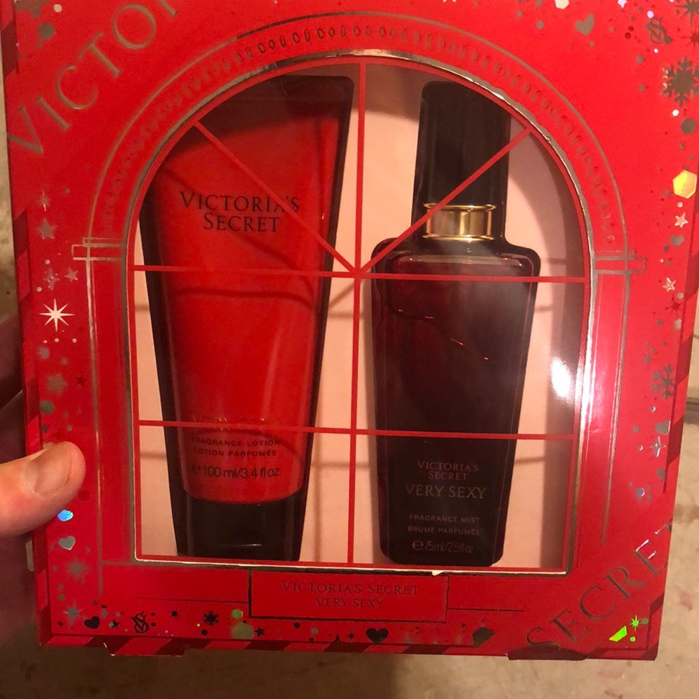 Victoria’s secret very secret very sexy